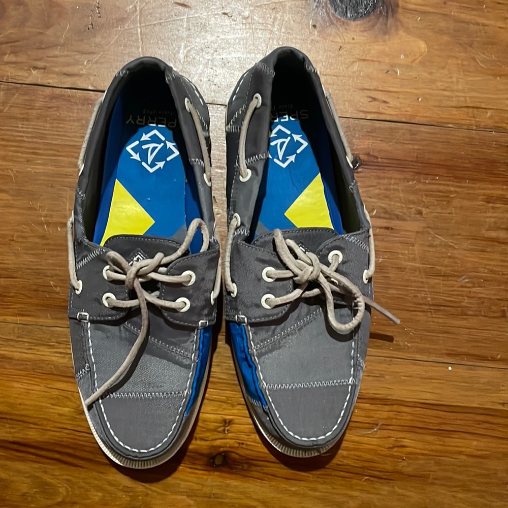 Sperry boat shoes